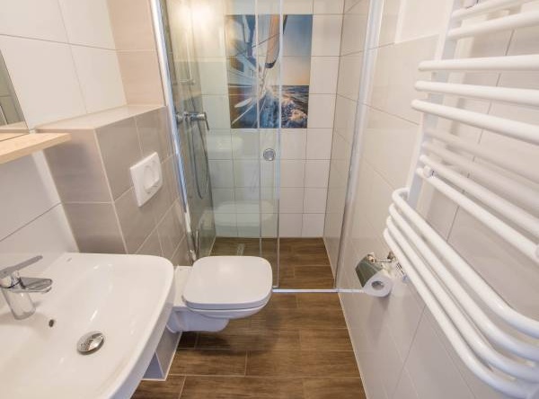 Relax - pokoje gościnne i apartamenty Łazienka III pietro?v=