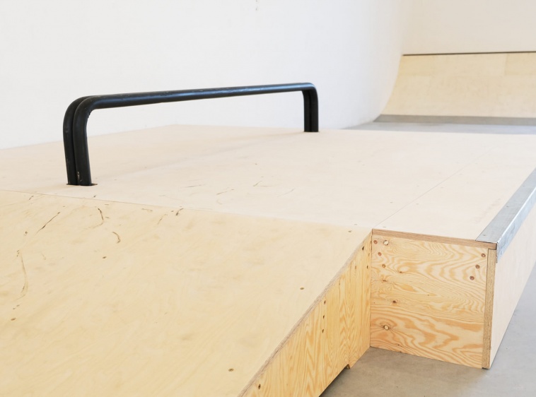 KRYTY SKATEPARK - CUTBACK WAVE